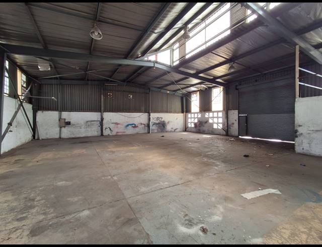 477M² WAREHOUSE TO LET IN DENVER